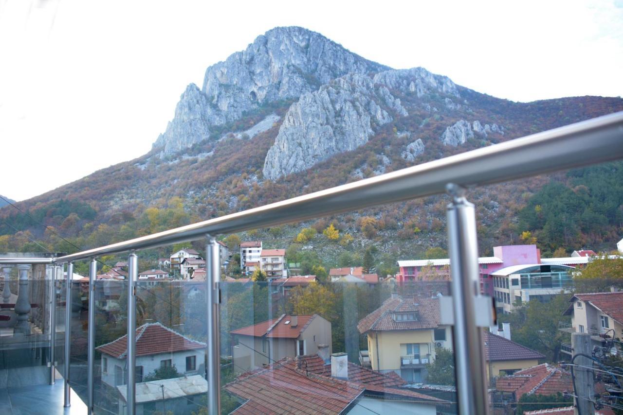 Раде 3-Враца Vratsa 外观 照片